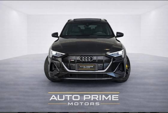 AUDI E-TRON ELÉTRICO SPORTBACK PERFORMANCE BLACK QUATTRO